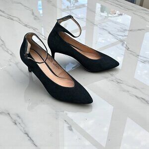 Halogen Black Suede Leather Ankle Strap Stiletto Heel Pump Size 6.5 Medium